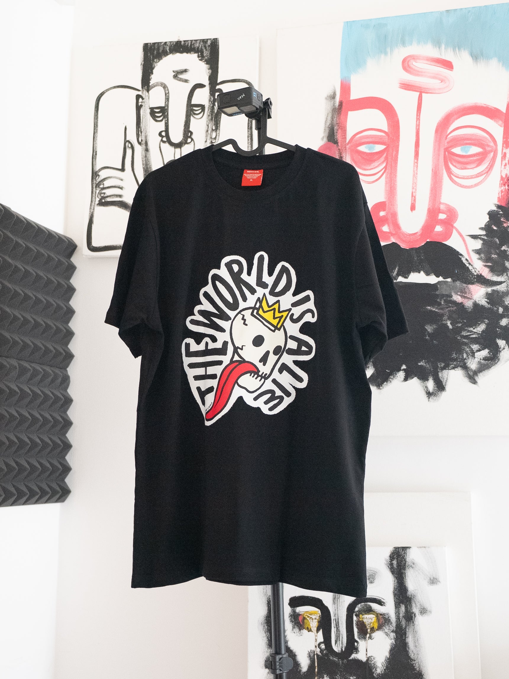 'The World is a Lie' round neck t-shirt